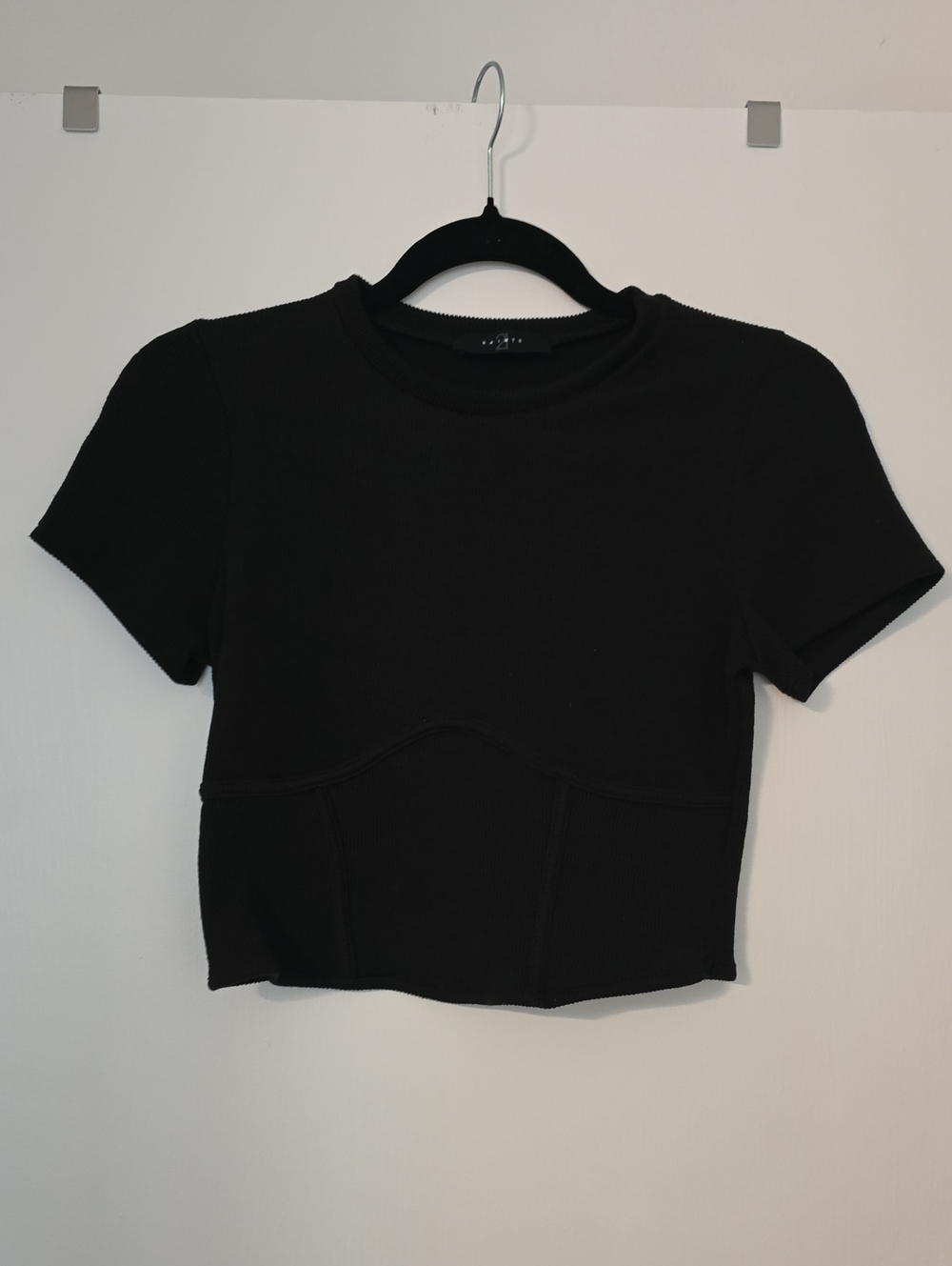 Women's Black Short Sleeve Cropped Top